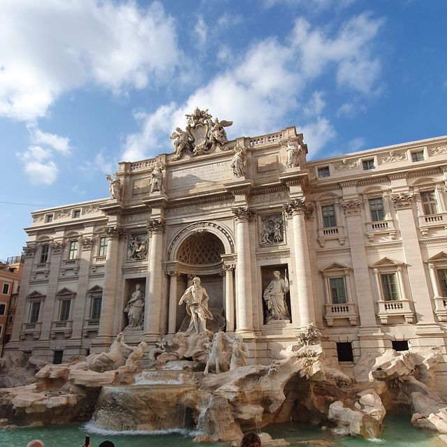 Roma Trevi Fountain