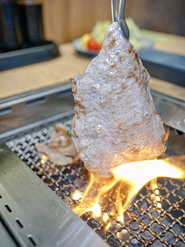 牛舞必食薩摩牛，望見已經口水流