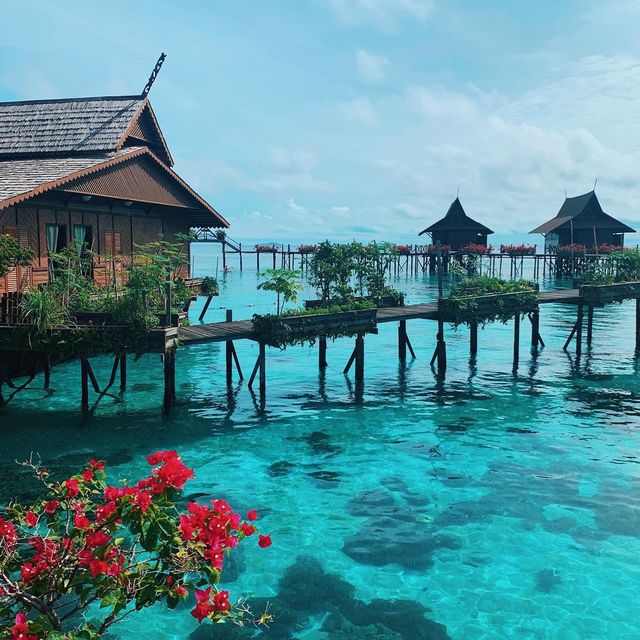 Unique Water Resort with Heavenly Seascape