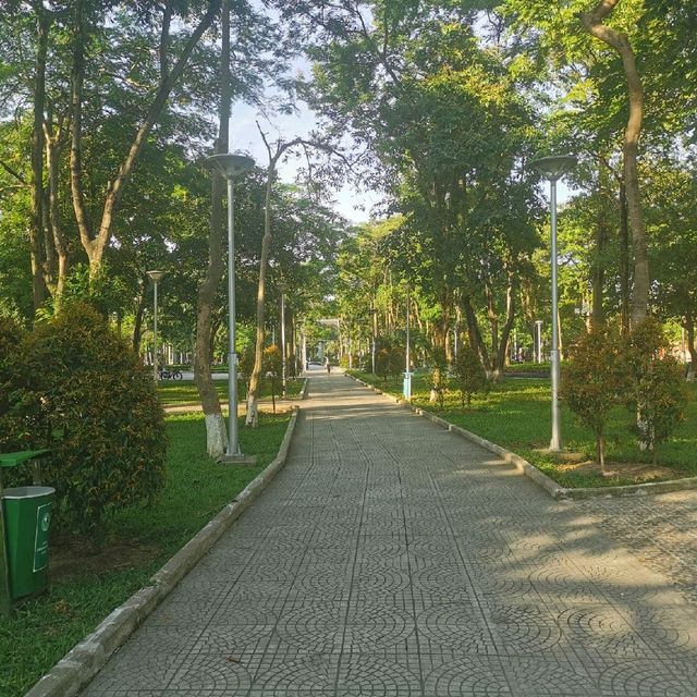 海防著名拍照景點—阮平謙城市公園