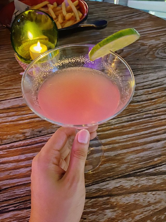 Escape Bar รูฟท็อปใจกลางพร้อมพงศ์ 🥂