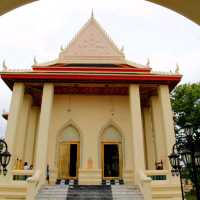 วัดไชโยวรวิหาร วัดสวย พระงาม ติดริมแม่น้ำเจ้าพระยา