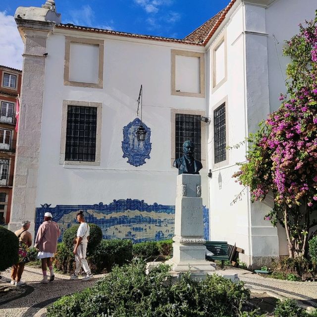 Spectacular View over Alfama
