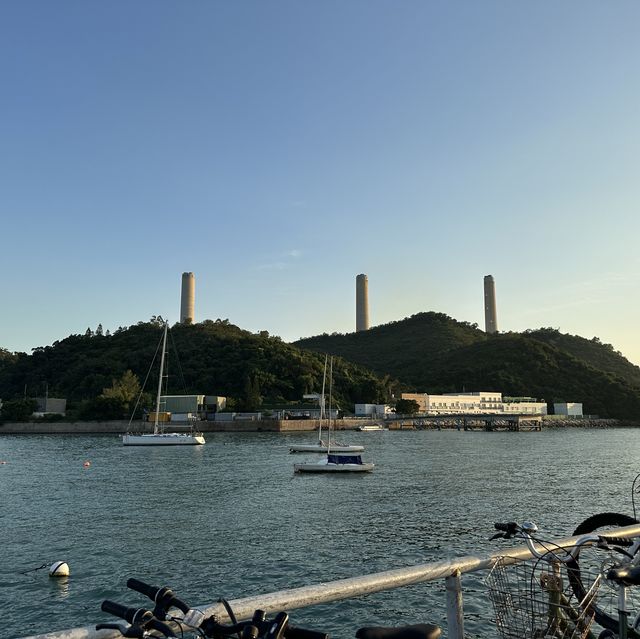 Yung Shue Wan Ferry Pier (Lamma Island)