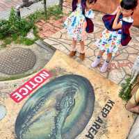 #沖繩親子無料活動 #近距離超震撼😆😆#沖繩親子行程 #超大隻鯊魚