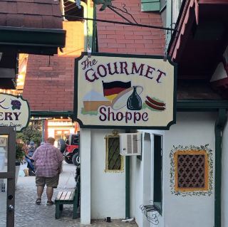 สหรัฐอเมริกา｜เฮเลนทาวน์ จอร์เจีย เวิร์คช็อปเทียนแกะสลัก