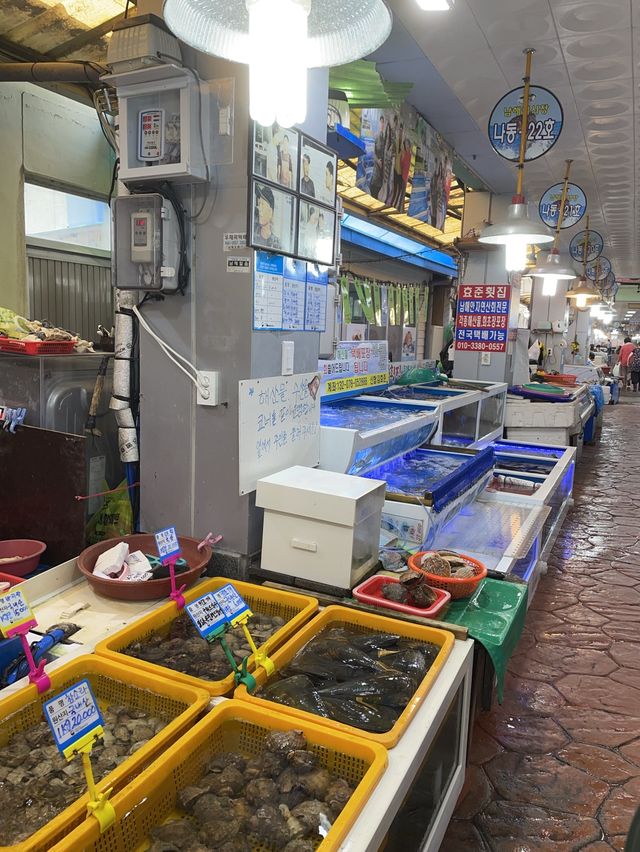 싱싱한 수산물은 남해 전통시장 🦀