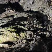 爬進英國的洞穴探險