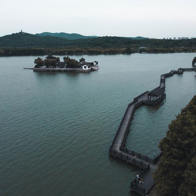 The floating temple on Shihu lake Suzhou!