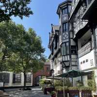 A Jaunt in Shanghai’s Replica British Town 