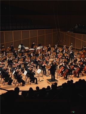 《春之祭》天津茱莉亞學院交響音樂會-第九屆中國交響樂之春｜音樂會 | 國家大劇院-音樂廳