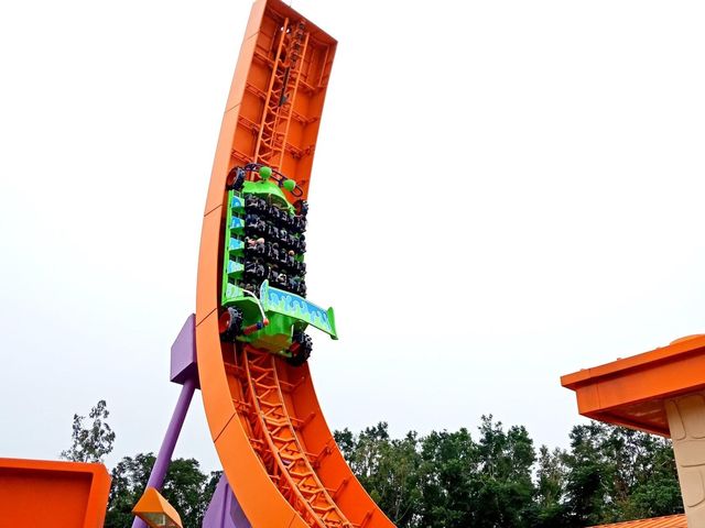 反斗奇兵大本營｜迪士尼樂園