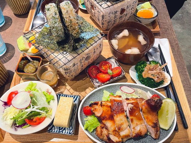 舒服文青風早午餐~糀日和 KOUJI CAFÉ｜提供洋式及和式的美味健康全天候早午餐｜美味餐點還有精美蛋糕｜捷運中山站美食 