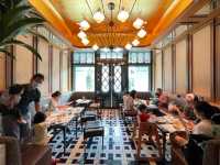 Breakfast in a modern colonial setting