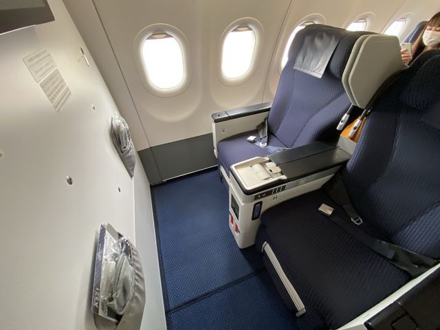 羽田空港→秋田空港　プレミアムクラスの旅