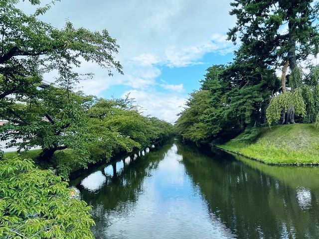 青森県の定番スポット！弘前城！