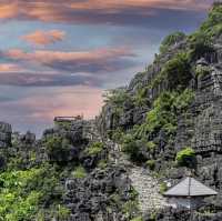 All the shades of green in Hang Múa