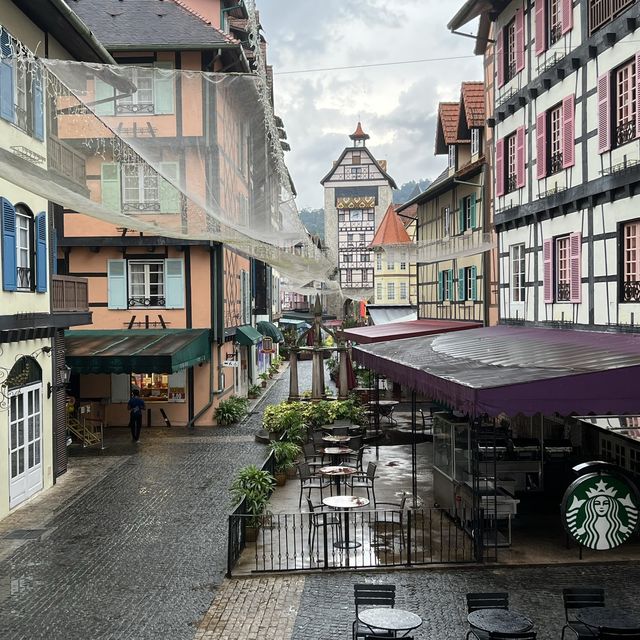 Colmar Tropicale, Bukit Tinggi French Village