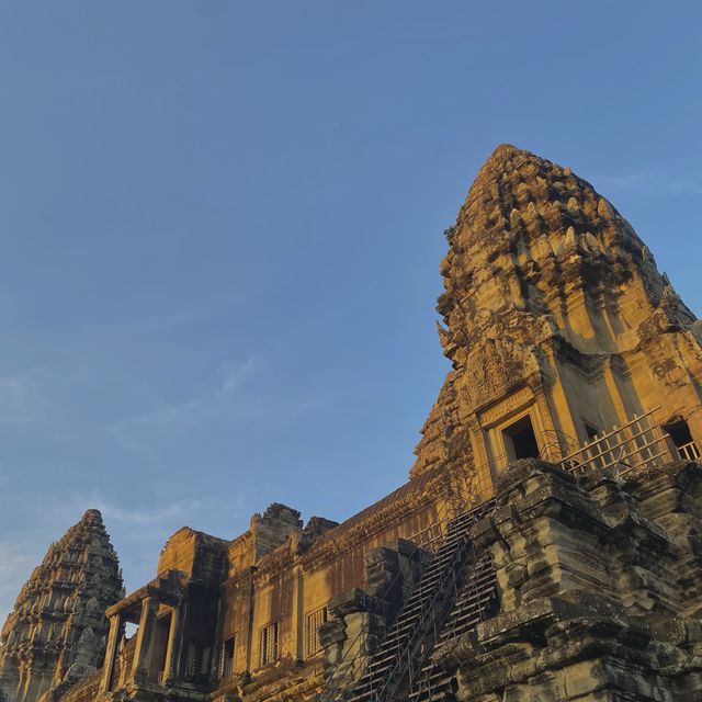 Angkor Wat Sunrise & Sunset 