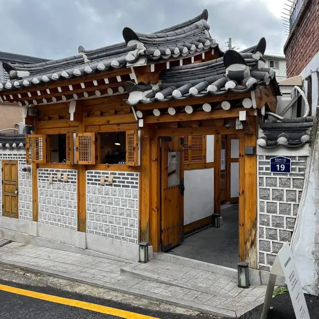 ソウル🤍昔の街並みが可愛い北村韓屋村📽️