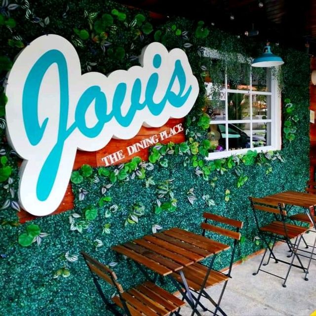 Cozy Jovis Café, Hidden Gem in Clementi