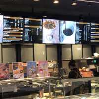 ร้านคาเฟ่สไตล์ฝรั่งเศสในเทอร์มิอล 21 พัทยา