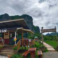 ภูผาม่านโฮมสเตย์ ที่พักกลางทุ่งนา วิวหลักล้าน
