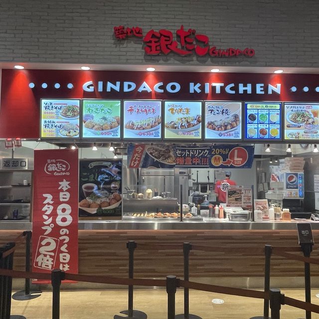 名古屋市西区　mozoのフードコート