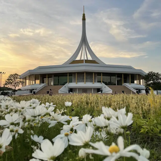 Suan Luang Rama IX Park