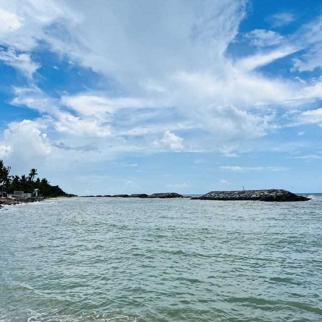 หาดจันทร์แจ้ง