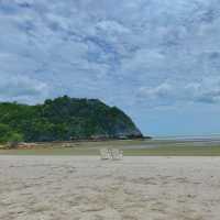 รีสอร์ทติดทะเล ใกล้อุทยานเขาสามร้อยยอด