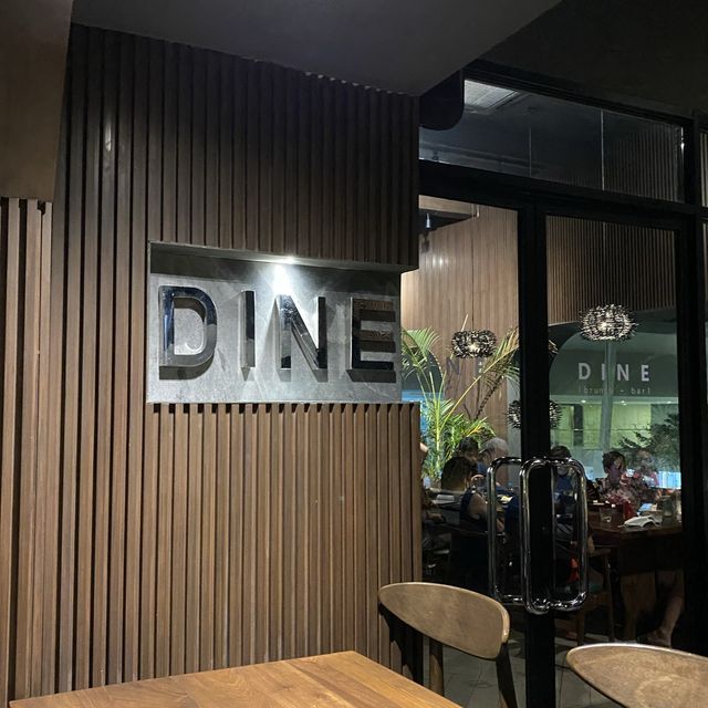 Dine | Brunch + Bar