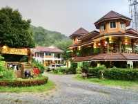 บ้านริมธาร คีรีวง