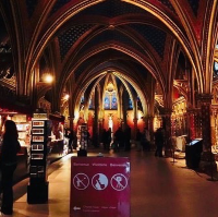 【Paris】Paris最古のステンドグラスが圧巻！一度は是非見てほしいchapel！