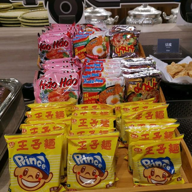 台北車站美食推薦……泰式火鍋吃到飽「藍象廷」…CP值高👍