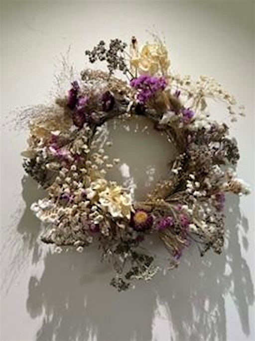 Create an Autumnal dried flower wreath | Worcester Community Garden