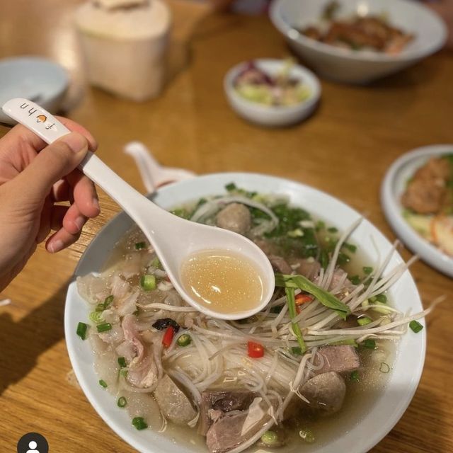 逸東酒店大食代 高質越南🇻🇳湯河 湯頭清甜鮮辣