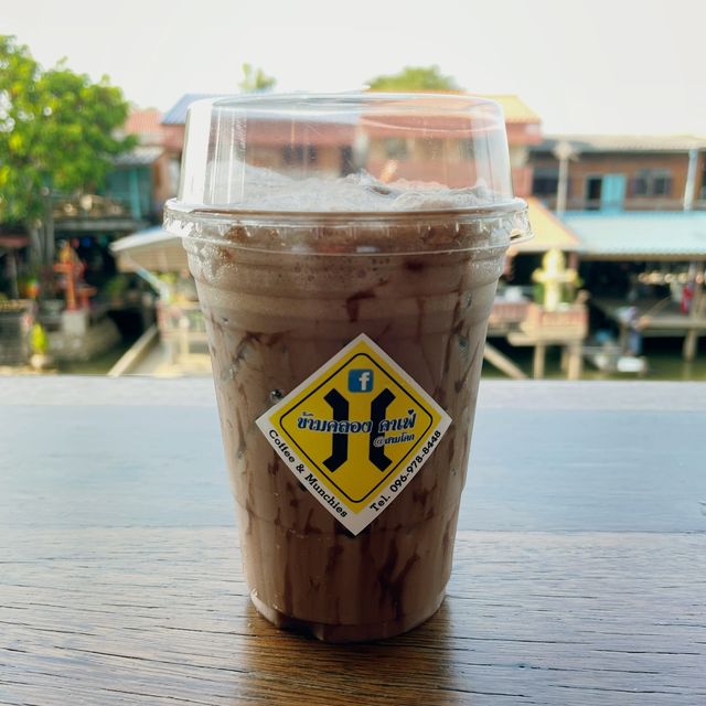 คาเฟ่ชิกๆ ข้ามคลองคาเฟ่ @สามโคก 🥰🥰
