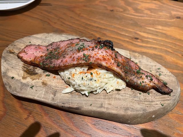 【国分寺】駅前にあるお洒落な居酒屋・肉ドシ