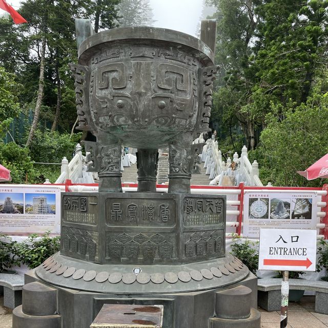 香港著名景點「寶蓮寺」
