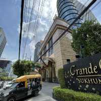 Grande Centre Point Sukhumvit hotel tuktuk 