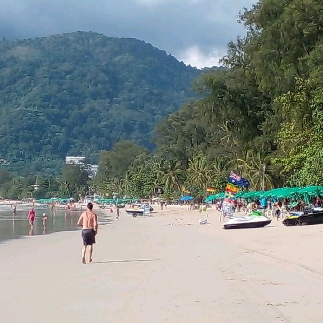 ป่าตอง..ชายหาด..ที่ไม่เคยหลับ