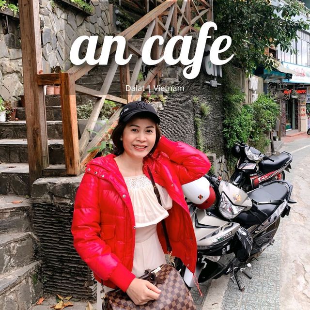 an cafe , Dalat | Vietnam 