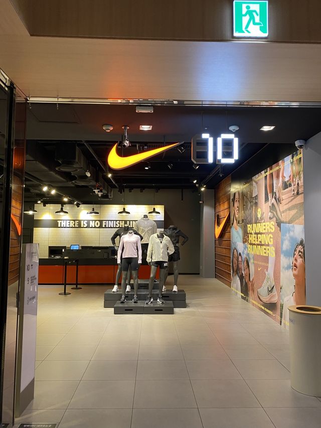 U-Plex ห้างดีเดินเพลินที่ย่าน Sinchon