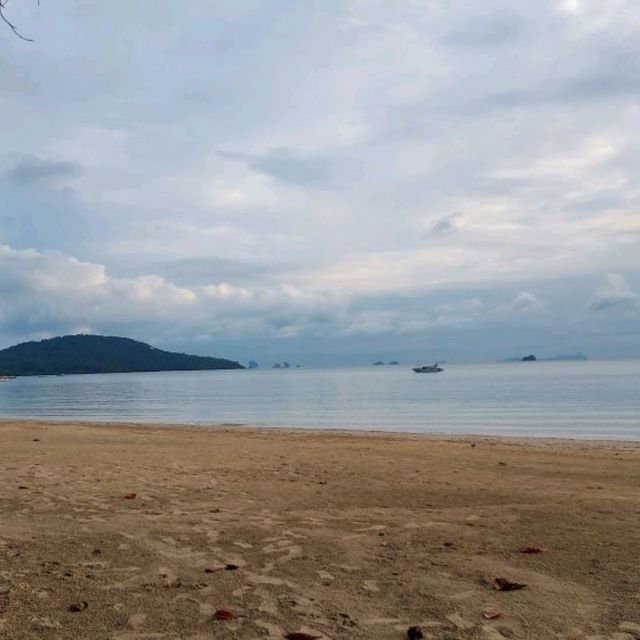 Andalay Beach Bar & Cafe