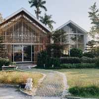 "เลอเลิศ คาเฟ่" Le Lert Cafe'  