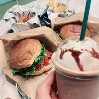 MEGOPUN Hamburger — рестораны, специализирующиеся на Шаньхуа | Популярные рестораны | Рекомендуемые рестораны | Блюда, которые стоит попробовать | Популярные гамбургеры |