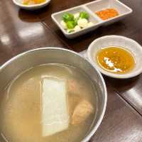 【韓国ソウル】 禁断のユッケがｷﾗｷﾗ光る‥お肉ってこんなに綺麗でしたっけ？！ 