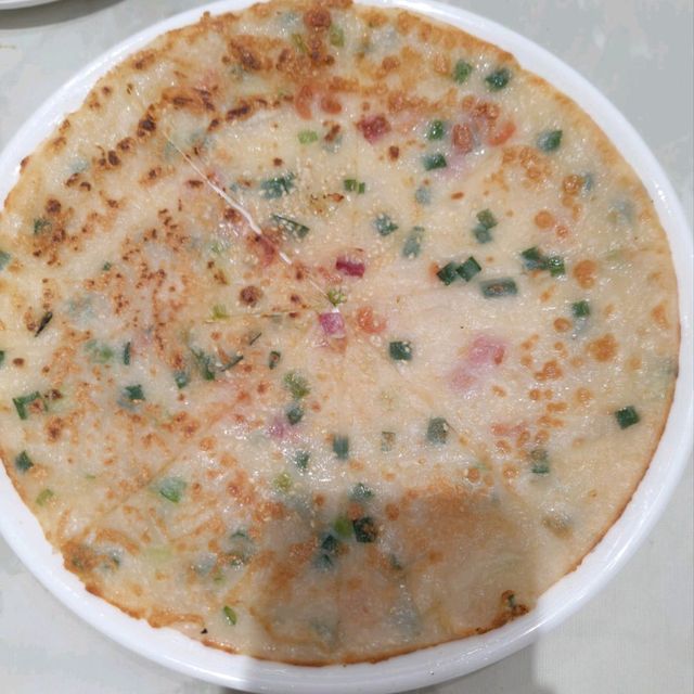 早起喝懷舊早茶 , 品味香港傳統美食！