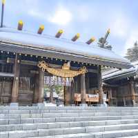 冬の北海道神宮・神門